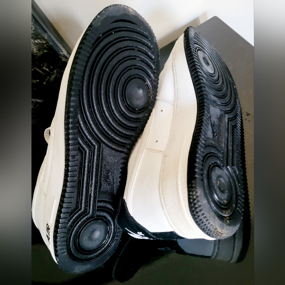 Nike Air Forse 1 Unisex Mens 7/Womens 8.5 White/Black Leather Sneakers - Picture 11 of 16